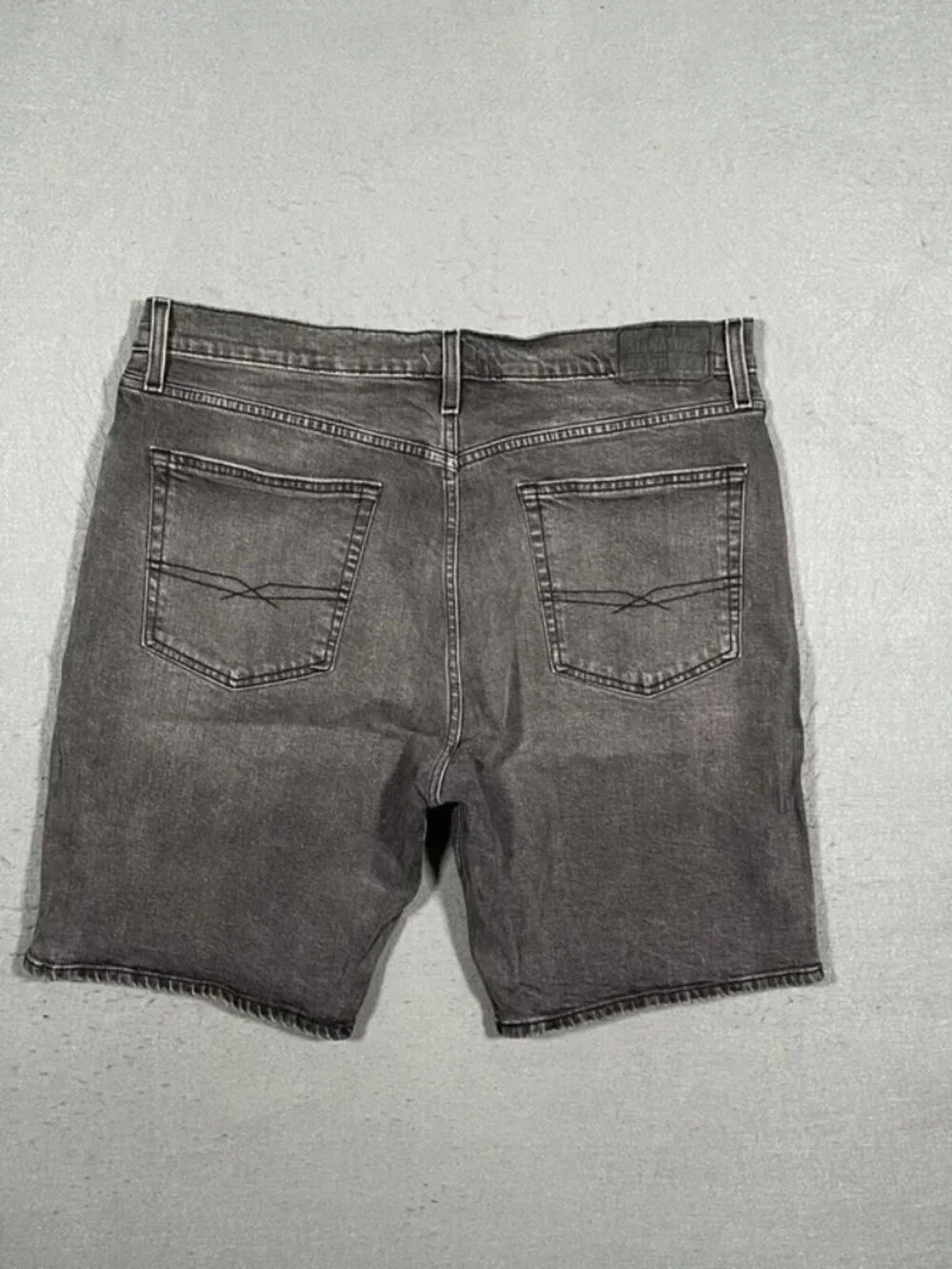 Levi’s Grey Signature Denim Shorts Vintage Relaxed Fit W38 I9